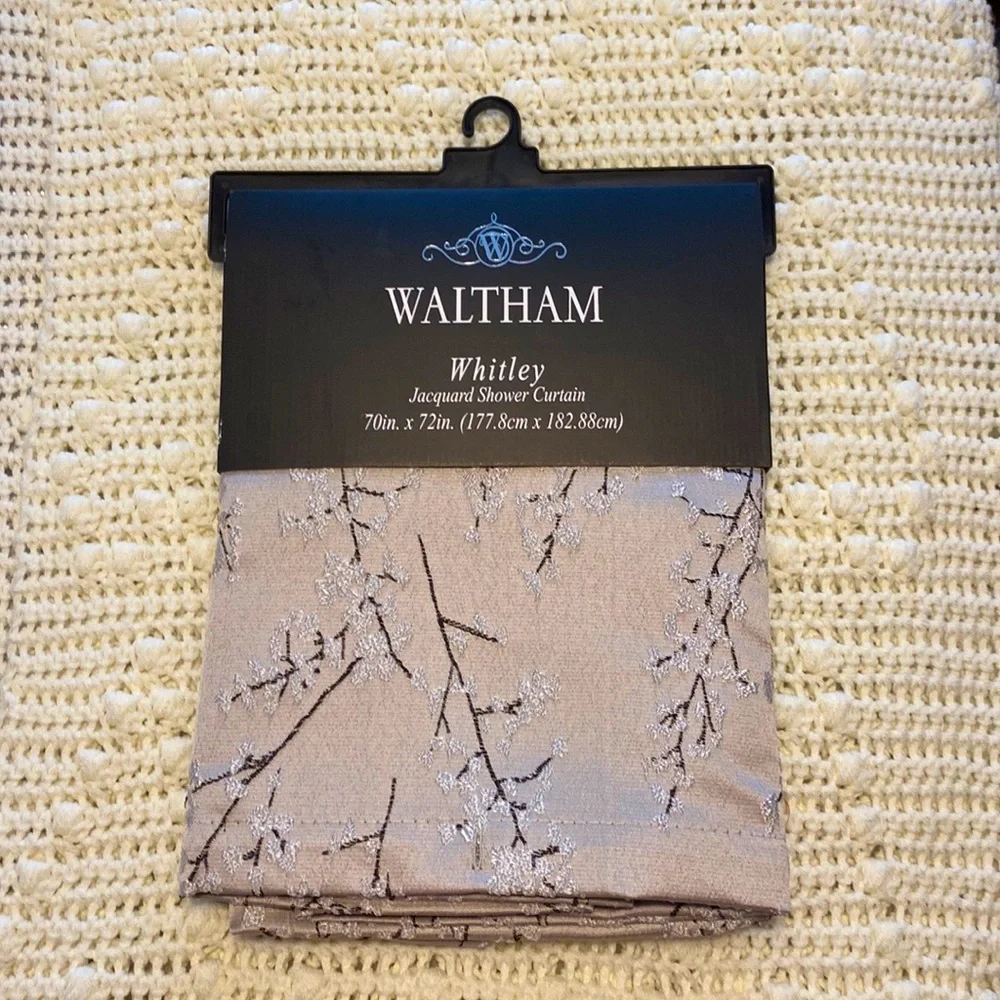 NWT Waltham Jacquard Shower Curtain “Whitley”, Sz. 70x72. Blush